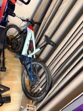Bicicleta Eléctrica Cannondale