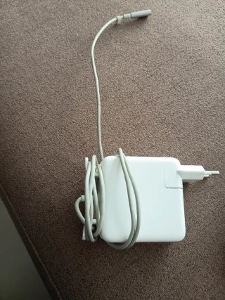MacBook Pro 2011 para piezas + Cargador