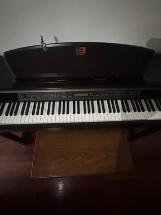 Piano yamaha clavinova clp 170