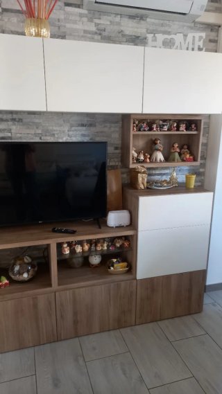 Parete attrezzata moderna legno e bianco