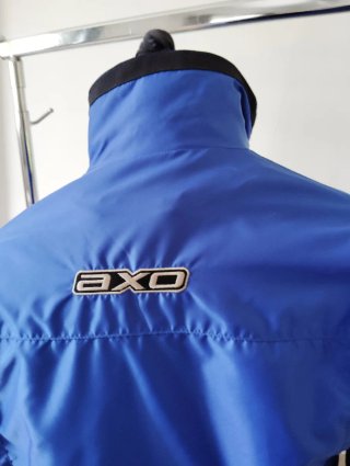 Chaqueta AXO azul y negra