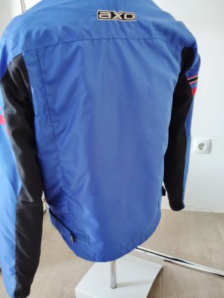 Chaqueta AXO azul y negra