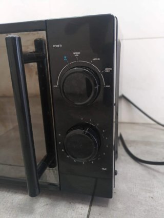 Microondas Cecotec Grill 700W 900W