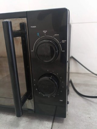 Microondas Cecotec Grill 700W 900W