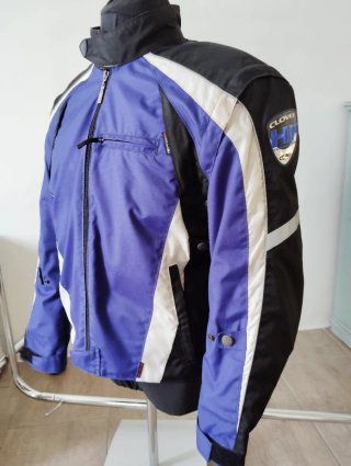 Chaqueta Clover Azul y Negra