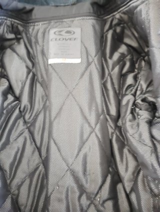 Chaqueta Clover Azul y Negra