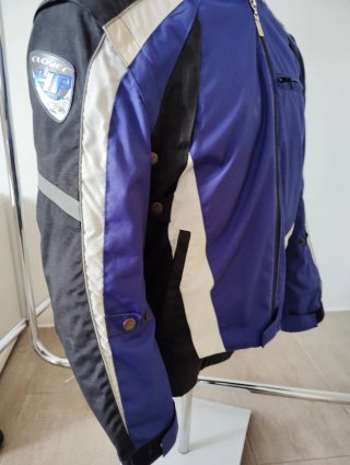 Chaqueta Clover Azul y Negra