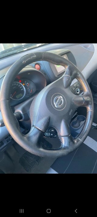 Nissan Almera 2004