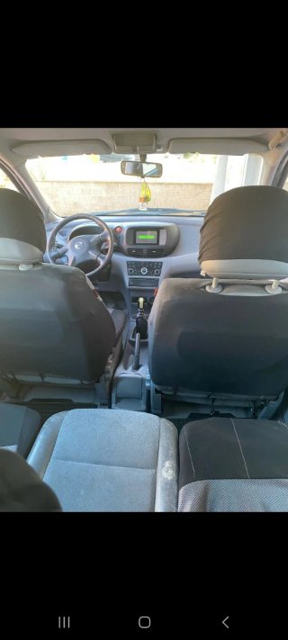 Nissan Almera 2004