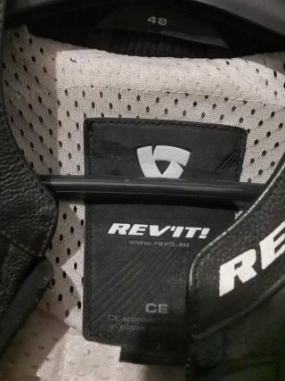 Chaqueta de cuero Revit