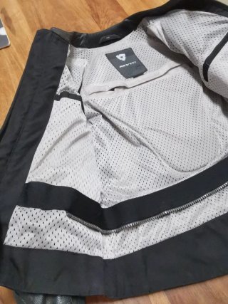 Chaqueta de cuero Revit