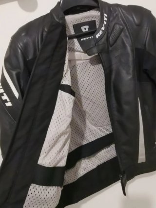 Chaqueta de cuero Revit
