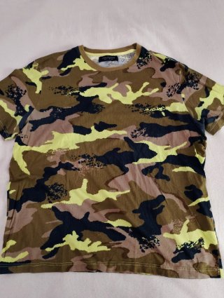 Camiseta Estampado Camuflaje talla XL