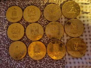 Monedas Bañadas en Oro - Monumentos Mundiales