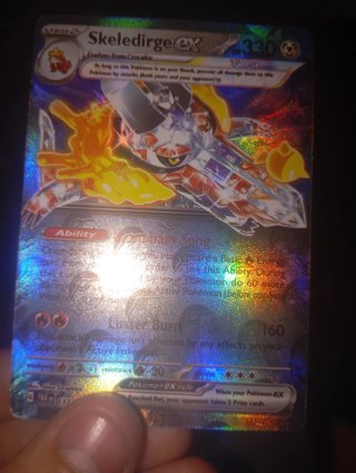 Carta Pokémon Skeledirge EX 330 HP
