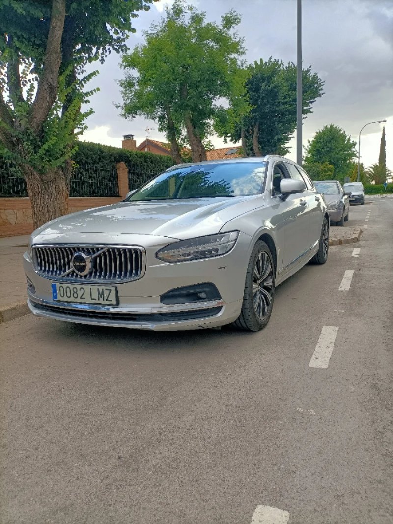Volvo V90 2021 - foto 1