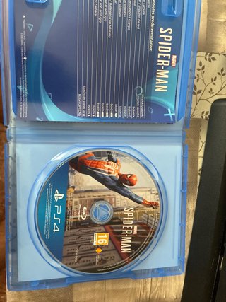 Ps4 1TB con Mando HDMI con SPIDERMAN 1 INCLUIDO.