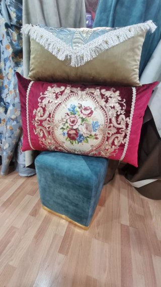Salón Marroquí Marrón y Dorado