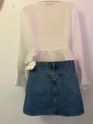 Conjunto Coquette: Blusa Blanca y Falda