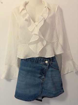 Conjunto Coquette: Blusa Blanca y Falda