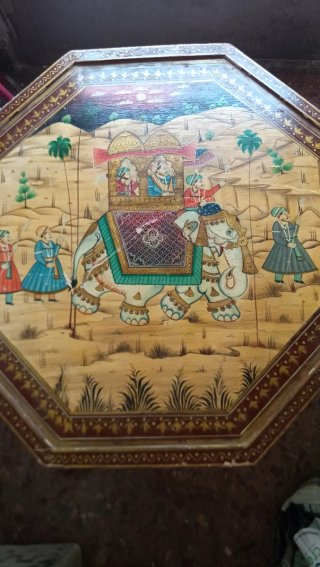 Mesa de centro antigua octogonal pintada