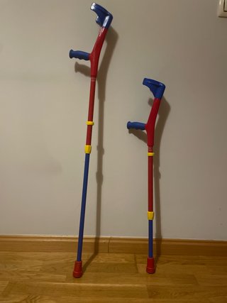 Muletas infantiles ajustables Venta en persona