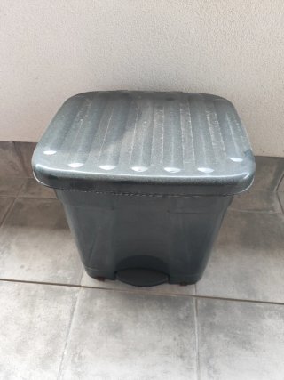 Cubo de basura doble gris