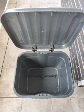 Cubo de basura doble gris