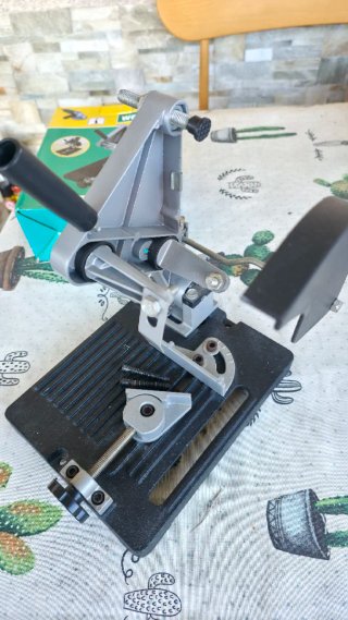 Soporte corte Wolfcraft amoladora 115/125