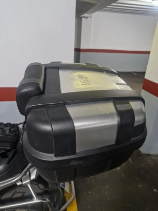Baúl Givi Monokey 52L Negro