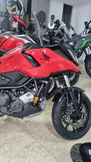 7 2025/26 VER DESCRIPCIÓN OFERTA HONDA NC750X/DCT