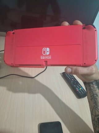 Nintendo Switch OLED Roja