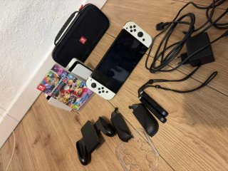 Nintendo Switch OLED Blanca y Negra