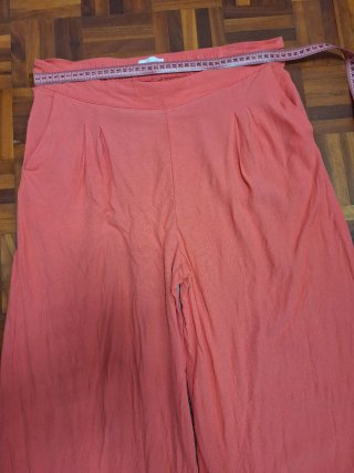 Pantalón palazzo Mango coral talla XL