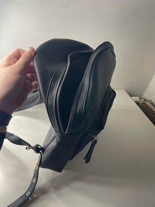 Mochila Negra Cuero Sintético
