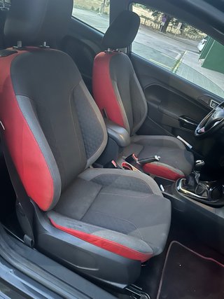 Ford fiesta ST 2015