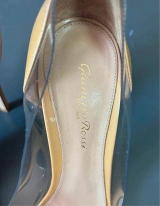 Tacones Gianvito Rossi Beige/Amarillo Talla 38.5