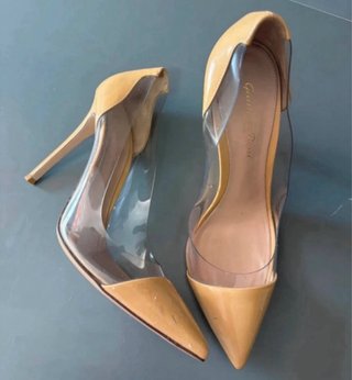 Tacones Gianvito Rossi Beige/Amarillo Talla 38.5