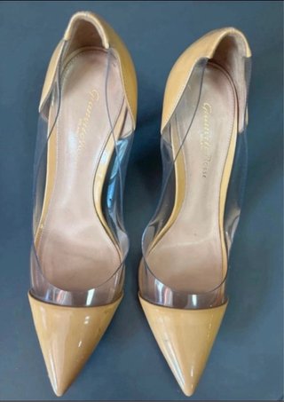 Tacones Gianvito Rossi Beige/Amarillo Talla 38.5