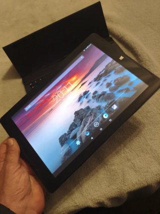 Chuwi Hi10 Plus 2-en-1 Dual OS