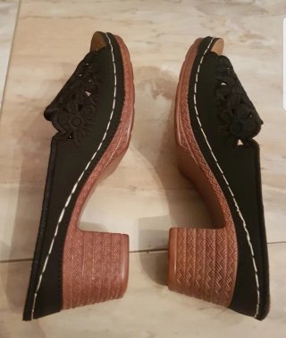 Lote vestidos y zapatos sin usar