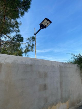 Farola Solar Modelo standar 500W / 15000mAh