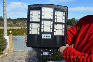 Farola Solar Modelo standar 500W / 15000mAh