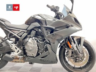 SUZUKI GSX-8R 2024 5271 kms.