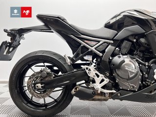 SUZUKI GSX-8R 2024 5271 kms.