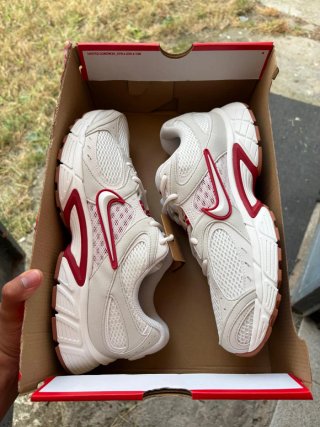 Nike V5 Rnr Scarpe da Ginnastica Bianche Rosse