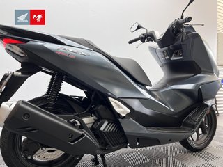 HONDA PCX 125 2025 1793 kms.