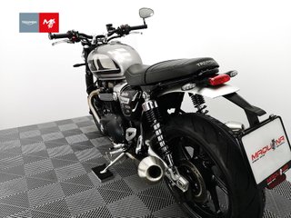 TRIUMPH SPEED TWIN 1200 2021 31653 kms.