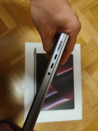 MacBook Pro m2 pro 16GB/512GB