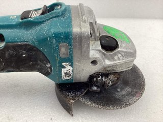 radial makita dga452